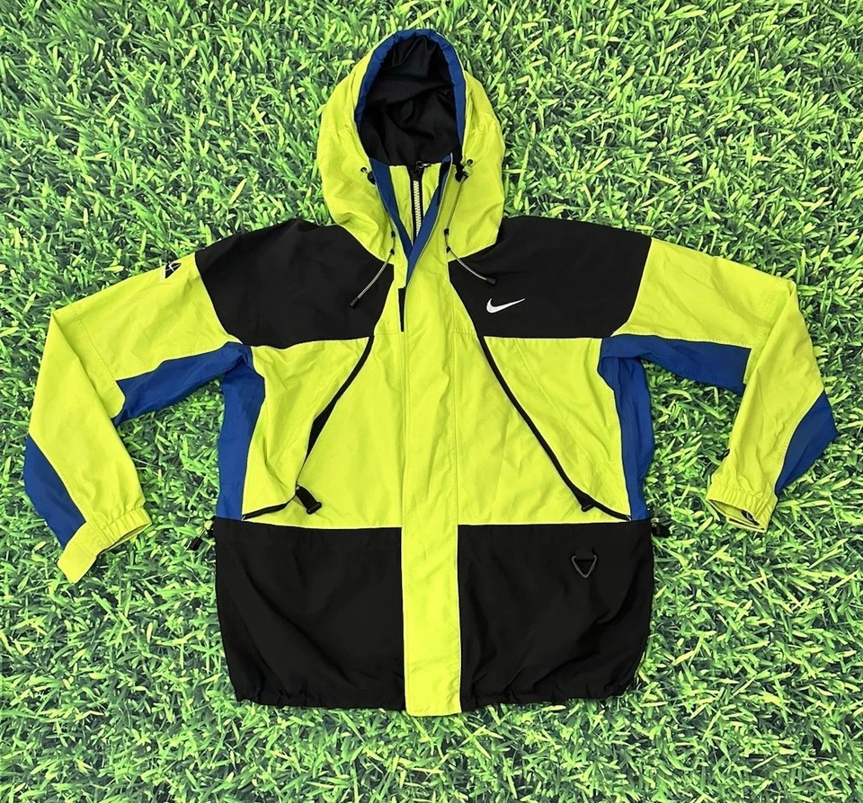 Lote Nike Vintage Años 90 ACG Chaqueta Atomic Green Storm Fit con Capa Interior Ajuste Térmico Foto 1 de 4