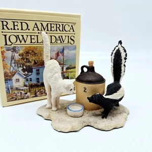 Lowell Davis Country Cousins Cat Skunk Figurine RFD America Schmid 4" in Box  - Picture 1 of 5
