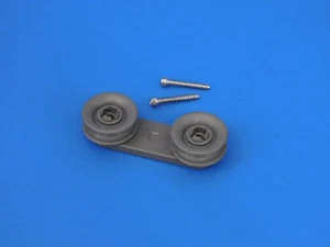 Whirlpool Dishwasher WDT730PAHZ0 Upper Tub Wheel W10902242 - Picture 1 of 2