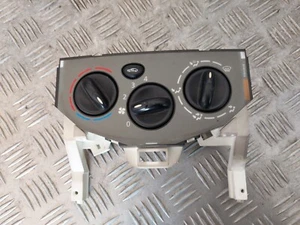 Commande Chauffage - RENAULT TRAFIC II (2) PHASE I (1) - De 09-2001 à 08-2006 - Picture 1 of 4