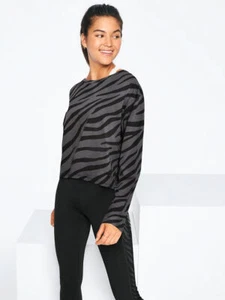 T-shirt Victorias Secret rosa manica lunga crop zebrata taglia L donna invernale essenziale nuova con etichette - Foto 1 di 2