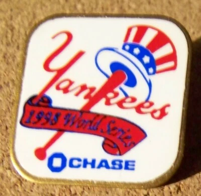 NY New York Yankees lapel pin 1998 WS World Series Chase - Image 1 of 4