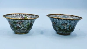 2 blaue Klarglas Vintage chinesische Emaille Plique A Jour Cloisonne - Bild 1 von 4