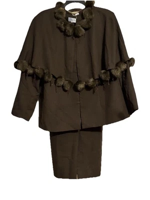 Traje de 3 piezas con capa y hermosas borlas talla 22w Foto 1 de 4