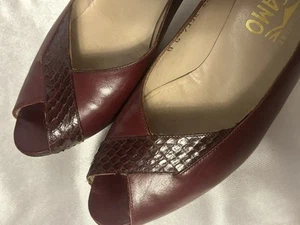 Salvatore Ferragamo women’s Vtg burgundy wine maroon leather snakeskin Shoes 9 - Picture 1 of 11
