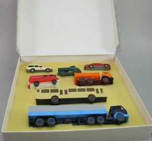 Wiking 1:87, scatola pubblicitaria Mercedes (21) con 7 modelli 450 SE, O 305, NG, IMBALLO ORIGINALE - Foto 1 di 2