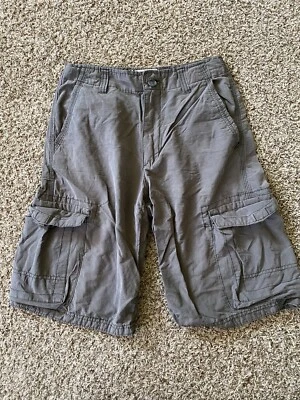 Pantalones cortos cargo Urban Pipeline grises para niños talla 16 usados en excelente estado Foto 1 de 4