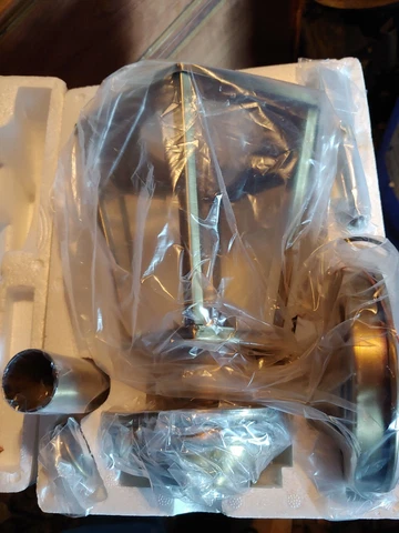 7032444 (414AB) two Antique lights outside Cover