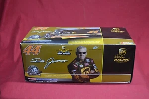 Camión con panel UPS 2008 1:32 Dale Jarrett #44 Nascar edición limitada * NUEVO EN CAJA ORIGINAL - Imagen 1 de 10