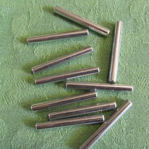 Gewindemuffen M 4x40  Rund Verbindungsmuttern 10 Stück NEU - Bild 1 von 2