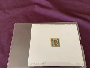 Seltrine beleuchtet "R" 1 1/4" quadratisch montiert in 5" x 6" Karte aus England - Bild 1 von 1