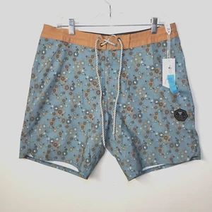 Vissla Boardshorts Herren 34 x 8 Badeshorts Hybrid 17,5" Länge NEU $ 69,95 - Bild 1 von 10