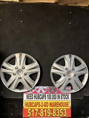 Pontiac Vibe 2003-2010 juego de 2 tapacubos plateados/cromo como nuevos 5 radios usados bonito 16"" Foto 1 de 4