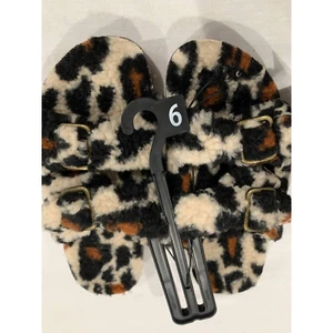Womens Fuzzy Fluffy Slippers Memory Foam Indoor Outdoor Flat Straps Sandals Sz 6 - Picture 1 of 11