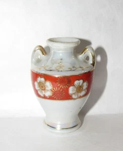 VINTAGE ORANGE DOGWOOD FLORAL LUSTERWARE MINIATURE VASE FIGURINE MADE IN JAPAN - Picture 1 of 5