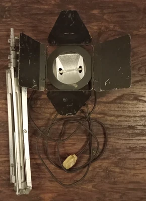 Berkey Colortran Minibroad Photo Light + Berkey Colortran Lighting Pro-Stand - Image 1 of 3