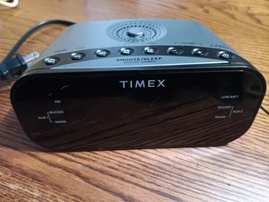 Timex T231Y AM/FM Dual Alarm Clock Radio with 1.2-Inch Red Display and Line Blk - Picture 1 of 5