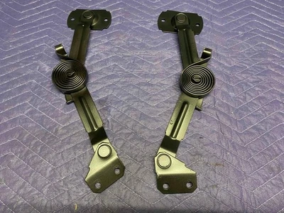 81-87 Chevy GMC Truck HOOD HINGE SPRINGS Square Body 81-91 Suburban K5 Blazer - Image 1 of 4
