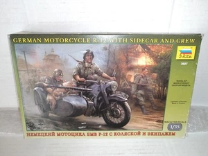 ZVEDA 1/35 GERMAN MOTORCYCLE R-12 WITH SIDECAR AND CREW KIT MONTAGGIO NO.3607 - Foto 1 di 2