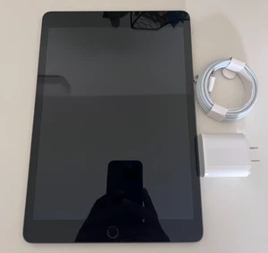 Apple iPad 9th Gen. 256GB, Wi-Fi, 10.2 in - Space Gray - Very Good - Picture 1 of 9