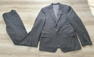 NWT Calvin Klein Mens 2 Pieces Suit Gray 40R Polyester Jacket Vest Pant $399 - Picture 1 of 10