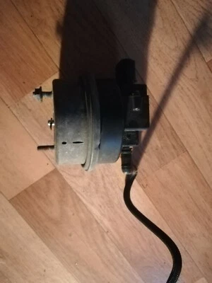 MOPAR vacuum actuator from JEEP 3.1td TESTED /396 - Image 1 of 3