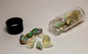 Raw australian opal, natural mineral crystals, mineralogy sample - Picture 1 of 2