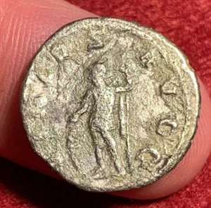 IMPERIO ROMANO: GALIENO / Antoniniano 254 d.C. / VIRTVS AUGG /2687 - Imagen 1 de 2