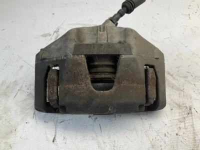 06-13 Volvo C70 T5 Convertible 2.5 Front Driver Left Spindle Knuckle OEM B - Image 1 of 4