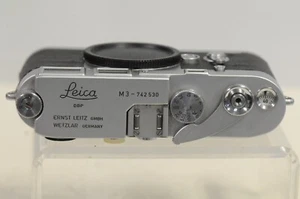 Leica M-3 DS 35mm Rangefinder Film Camera with Cap, Take-Up Spool & Case - Picture 1 of 17
