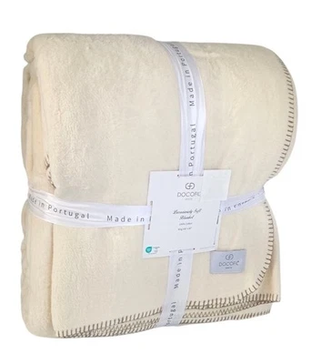 Docofil Luxury Soft Blanket King Docofil White / Cream Blanket Made In Portugal - Image 1 of 4
