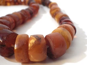 Antike primitive natürliche baltische Bernstein Ei Butterscotch Eigelb Halskette 43,9 g 天然琥珀 - Bild 1 von 9
