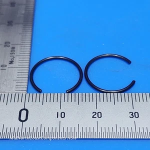5 x 14mm C Clip Internal Wire Retainer Circlip Snap Black Hardened Steel Metric - Picture 1 of 3