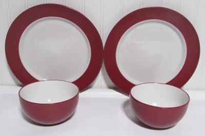 Pfaltzgraff   Harmony Red  (2)  Dinner Plates and (2) Cereal Bowls Lot - Image 1 of 4