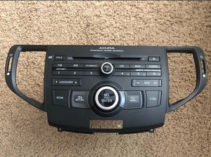 2011-2014 ACURA TSX AM FM CD PLAYER RADIO RECEIVER 32182 - Picture 1 of 1