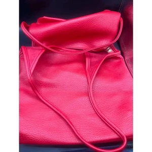 Montana West Red Tote Bag Purse Zip Close Faux Leather Exterior - Picture 1 of 4