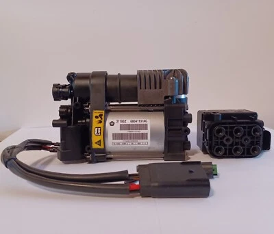 2011-2020 Jeep Grand Cherokee Air Suspension Compressor Pump & Valve Block OEM - Image 1 of 4