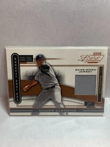 2003 Playoff Piece of the Game Bronze #81 Roger Clemens Gray (Jersey) - Picture 1 of 2