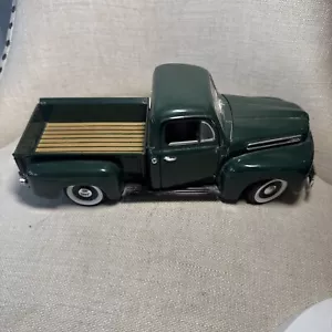 1:18 Road legends Ford 1948 F-1 Pick Up Utility - Picture 1 of 10