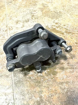 Pinza delantera izquierda Yamaha FZ6R 2009 2017 OEM 5VX-2580T-00-00 Foto 1 de 3