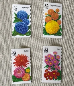VTG USPS Postage Stamp 32 Cent FLOWER PINS - Philatelic Stamp Collecting - Picture 1 of 7