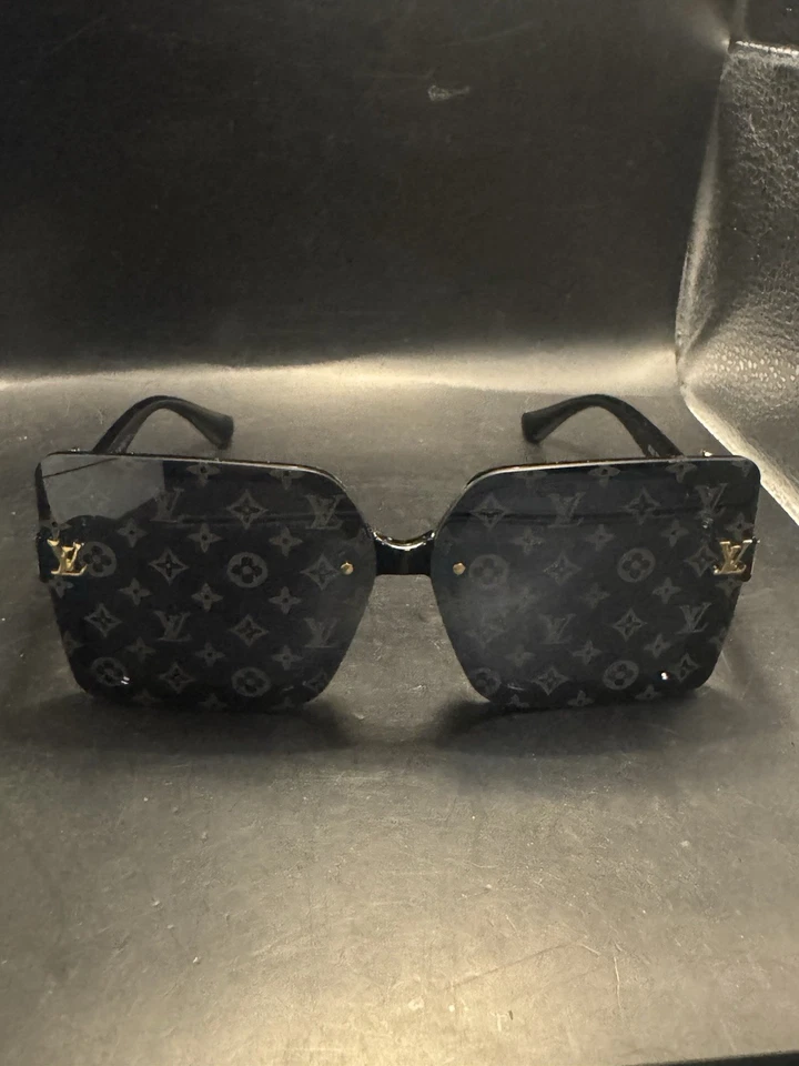 Gafas de sol Louis Vuitton para mujer 8328 50 18-139 ¡con caja y estuche! Foto 1 de 4
