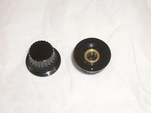 GC 1610A DIAL KNOB 15/16" SKIRTED BLACK 1/4" in SHAFT RADIO 1PC - Picture 1 of 3
