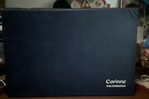 rara valigia CORINNE vintage in plastica e cartone con difetti 60x40x14 cm leggi