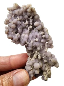 Grape Chalcedony Botryoidal Crystal 32.9 grams - Picture 1 of 2