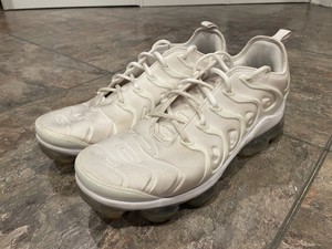 nike air vapormax plus beige