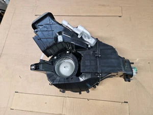 Orig. VW T6 Heizung Klimaanlage Wärmetauscher Kasten Gebläse 7LA820004 - Bild 1 von 4