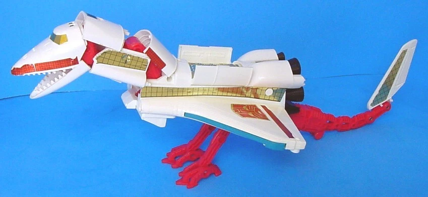 1986 HASBRO TRANSFORMERS AUTOBOT SKY LYNX ACTION FIGURE DINOSAUR WHITE RED - Image 1 of 4