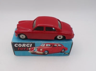 CORGI TOYS 205 RILEY PATHFINDER SALOON RED REPAINTED GOOD IN A POOR REPRO BOX - Image 1 of 4