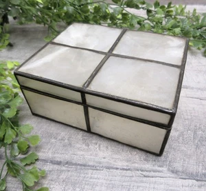 Caja de recuerdo de baratija Capiz Shell ventana natural ostra translúcida - Imagen 1 de 12